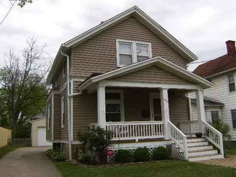4202 Watterson St, Cincinnati, OH 45227 photo 1