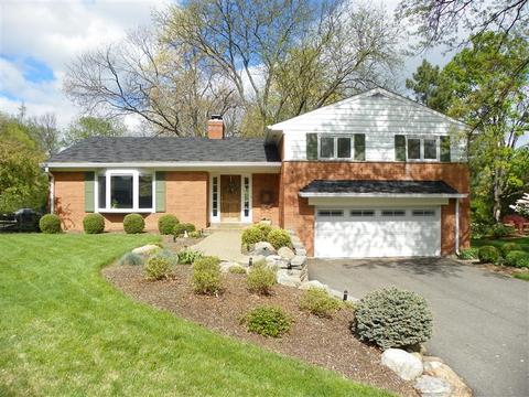 5643 Mapleridge Dr, Cincinnati, OH 45227 photo 1