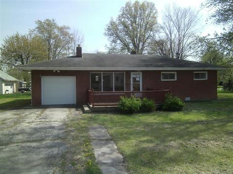604 Dudley St, Blanchester, OH 45107 photo 1