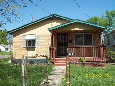 1054 Simmons Ave, Lincoln Heights, OH 45215 photo 1