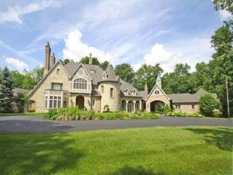 9135 Whisperinghill Dr, Cincinnati, OH 45242 photo 1