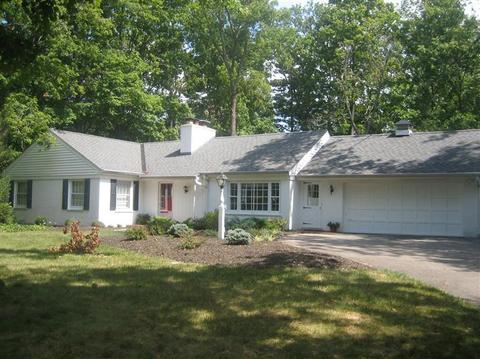 9562 Maple Knoll Dr, Cincinnati, OH 45251 photo 1