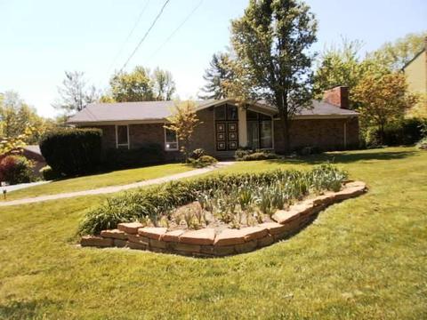 3035 Saddleback Dr, Cincinnati, OH 45244 photo 1