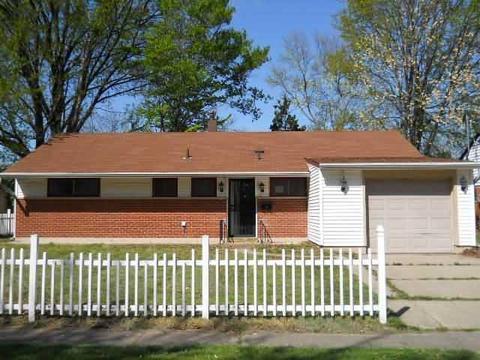 8829 Cabot Dr, Cincinnati, OH 45231 photo 1