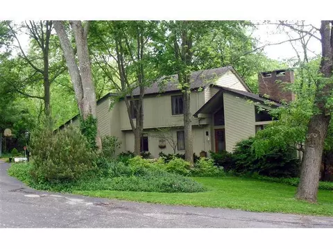 7653 Coldstream Dr, Cincinnati, OH 45255 photo 1