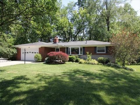 474 Tecumseh Dr, Cincinnati, OH 45244 photo 1