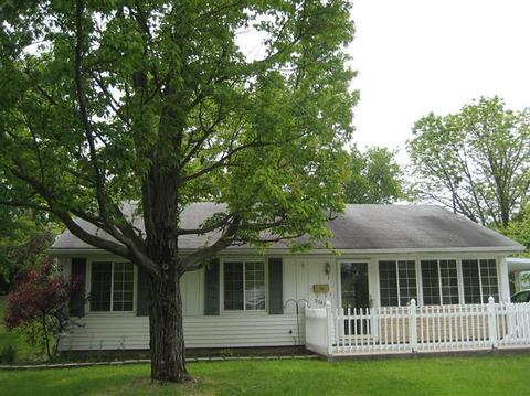 3943 Larchview Dr, Cincinnati, OH 45236 photo 1