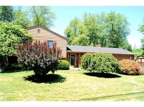 4271 Wuebold Ln, Cincinnati, OH 45245 photo 1
