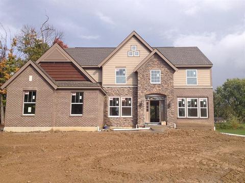 8225 Pine Run Dr, Cincinnati, OH 45244 photo 1