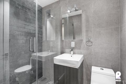 2 Moyer Pl, Cincinnati, OH 45208 photo 8