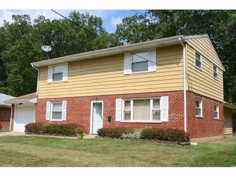 8460 Sunlight Dr, Cincinnati, OH 45231 photo 1