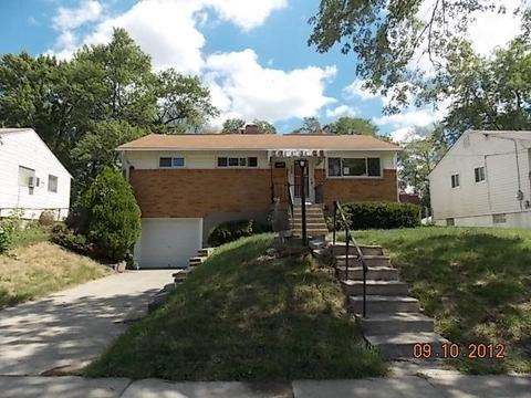 1766 Patrick Dr, Cincinnati, OH 45204 photo 1
