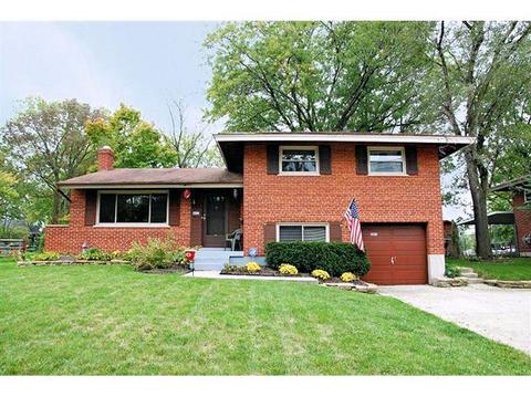 3813 Larchview Dr, Cincinnati, OH 45236 photo 1