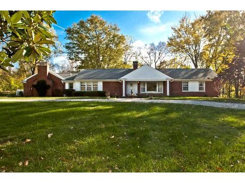 8475 Camargo Rd, Cincinnati, OH 45243 photo 1