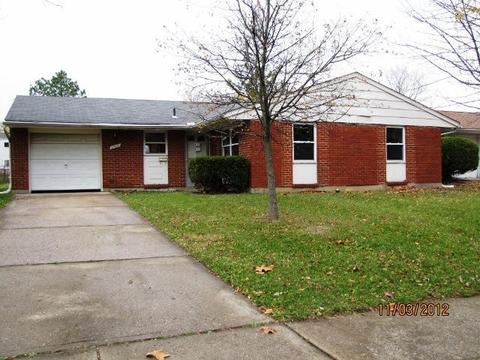 1014 Harkin Dr, Forest Park, OH 45240 photo 1