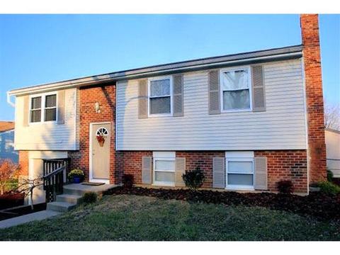 11484 Gravenhurst Dr, Colerain Twp, OH 45251 photo 1