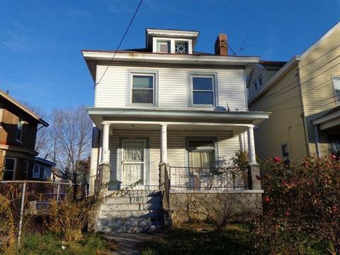 3618 Bevis Ave, Cincinnati, OH 45207 photo 1