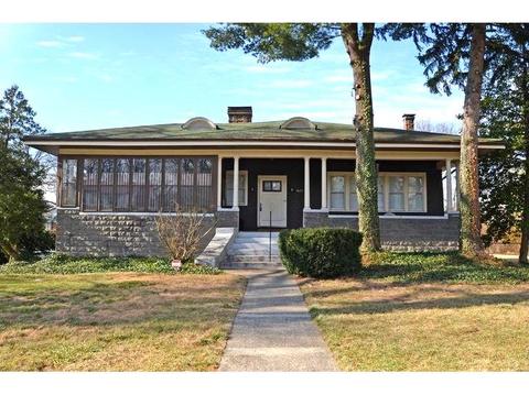 3927 Dickson Ave, Cincinnati, OH 45229 photo 1