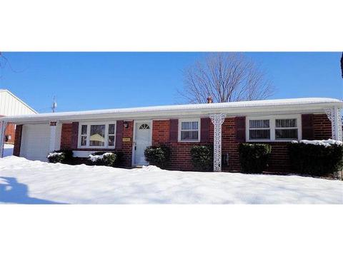 196 Moore Dr, Franklin, OH 45005 photo 1