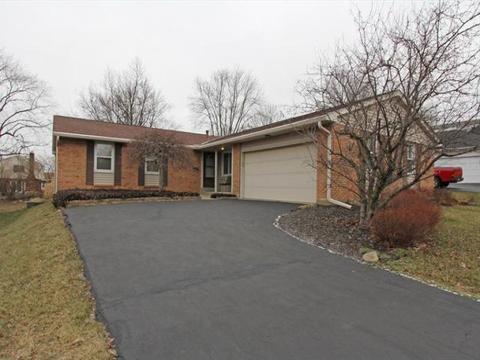 1930 Fallbrook Ln, Cincinnati, OH 45240 photo 1