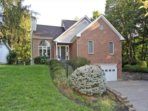 7662 Forest Rd, Cincinnati, OH 45255 photo 1