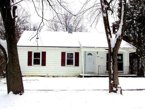 1111 Garnoa Dr, Cincinnati, OH 45231 photo 1