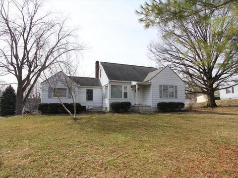 6 Henrick Dr, Middletown, OH 45044 photo 1