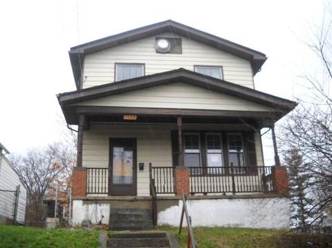 1675 Dewey Ave, Cincinnati, OH 45205 photo 1