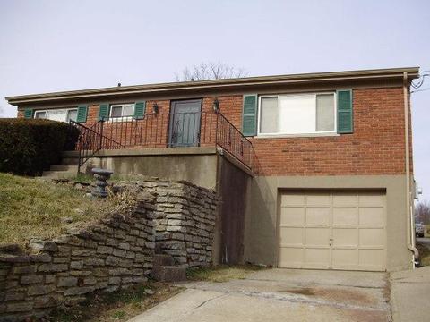 5902 Snyder Rd, Cincinnati, OH 45247 photo 1