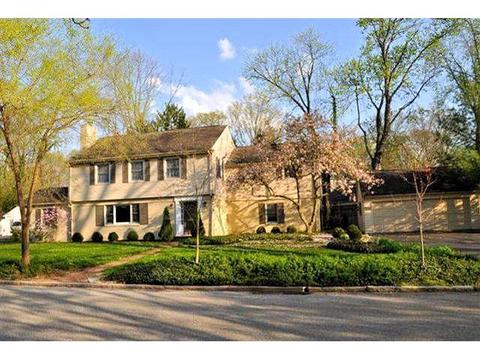 3807 Miami Rd, Mariemont, OH 45227 photo 1