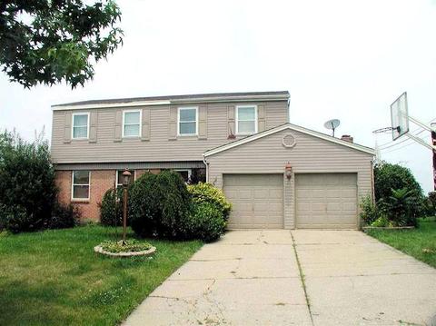 1652 Forester Dr, Cincinnati, OH 45240 photo 1