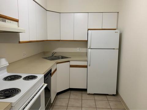 2471 Berthbrook Dr, Cincinnati, OH 45231 photo 5