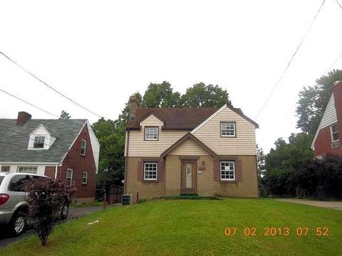 1615 Flora Ave, Cincinnati, OH 45231 photo 1