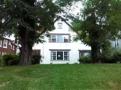 3924 Dickson Ave, Cincinnati, OH 45229 photo 1