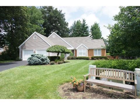 8916 Kemper Rd, Montgomery, OH 45249 photo 1