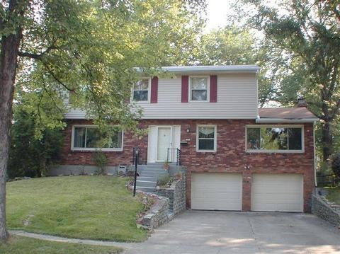 939 Ligorio Ave, Cincinnati, OH 45218 photo 1
