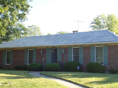 2758 Cyclorama Dr, Cincinnati, OH 45211 photo 1