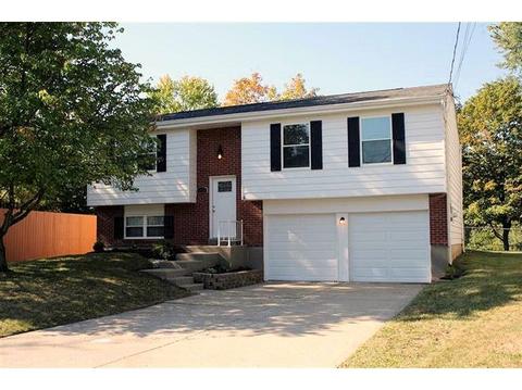 1429 Forester Dr, Cincinnati, OH 45240 photo 1