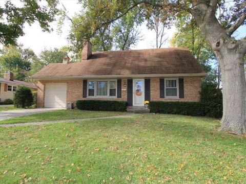 58 Hamlin Dr, Greenhills, OH 45218 photo 1