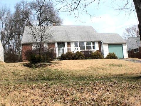 357 Ingram Rd, Greenhills, OH 45218 photo 1