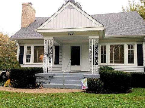 722 Center St, Blanchester, OH 45107 photo 1