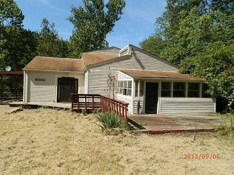 6092 Bender Rd, Cincinnati, OH 45233 photo 1
