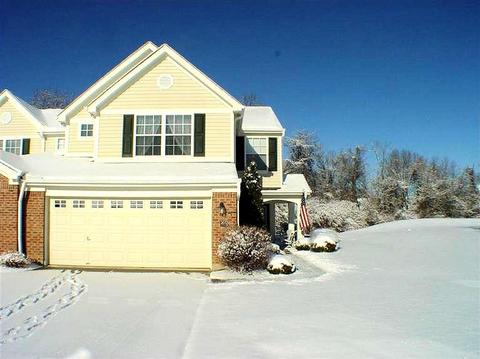 2033 Commons Circle Dr, Batavia, OH 45103 photo 1