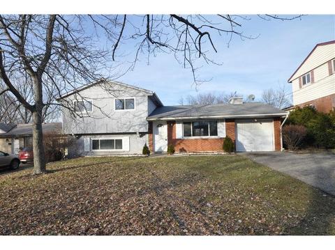 988 Glasgow Dr, Forest Park, OH 45240 photo 1
