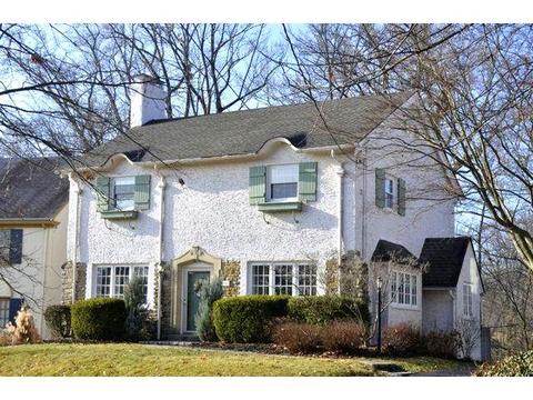 3721 Broadview Dr, Cincinnati, OH 45208 photo 1