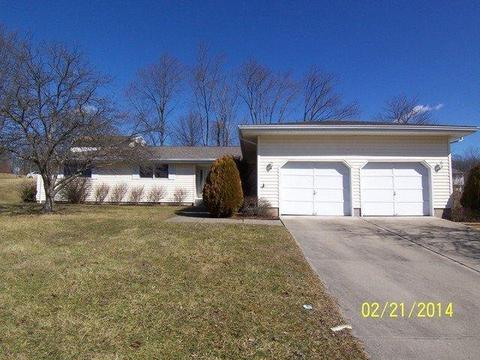 9560 Newgate Ln, Cincinnati, OH 45231 photo 1
