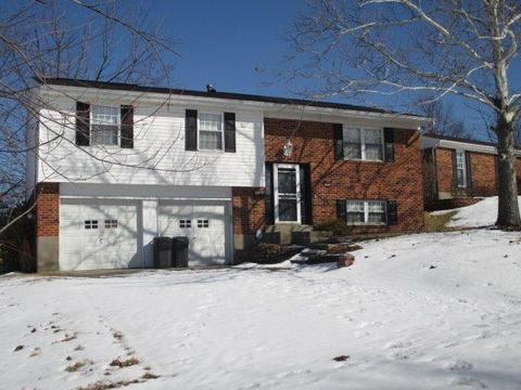12074 Freestone Ct, Cincinnati, OH 45240 photo 1