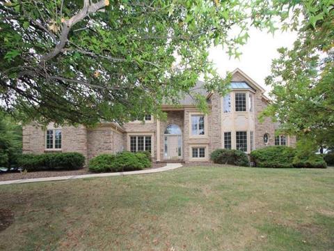 8208 Bridlemaker Ln, Cincinnati, OH 45249 photo 1