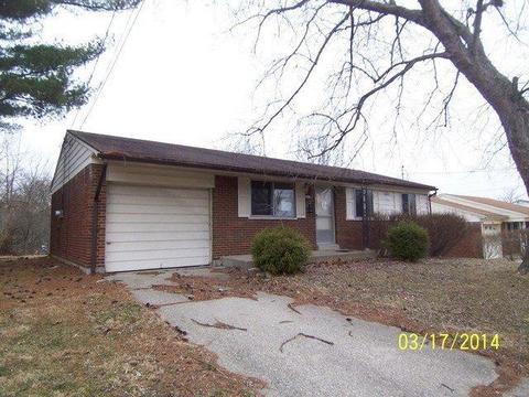 9827 Playtime Ln, Cincinnati, OH 45231 photo 1