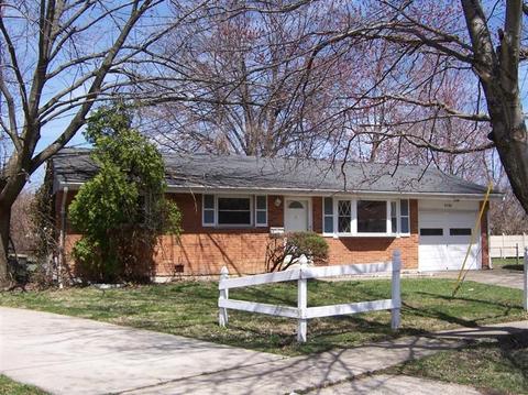8599 Sunlight Dr, Cincinnati, OH 45231 photo 1